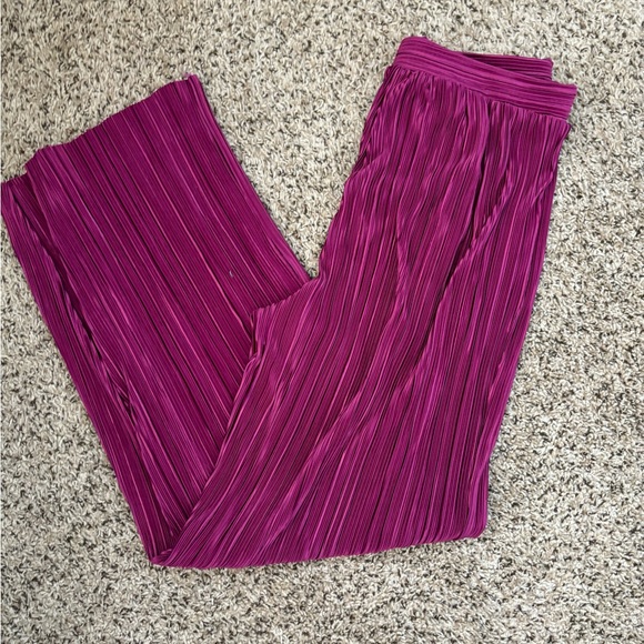 Fashion Nova Pants - Pink plisse pants